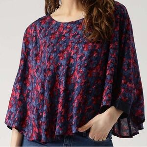 Crop top - butterfly look - like new